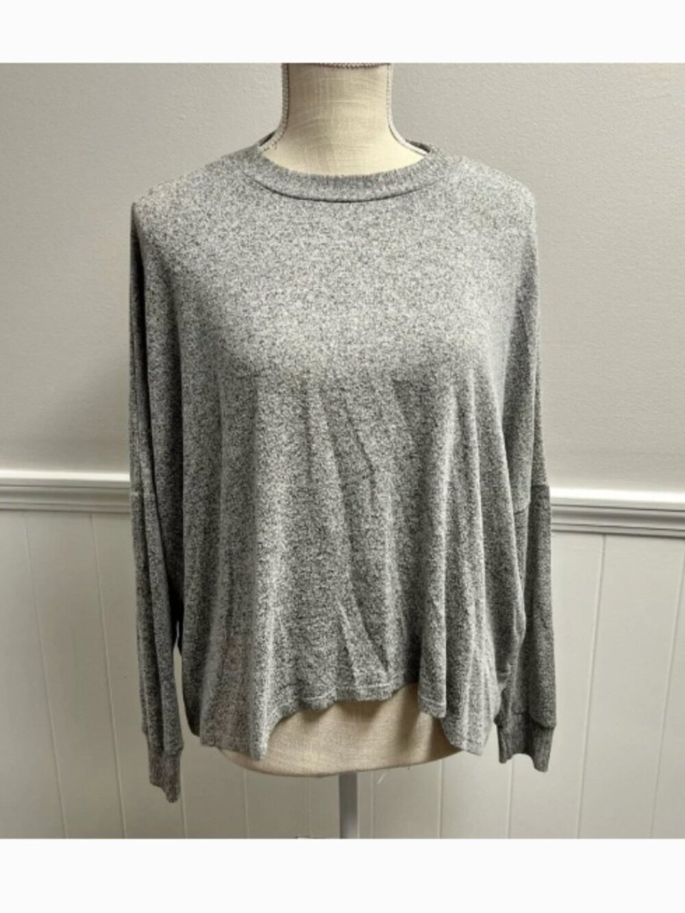 Joah Brown Womens Oversized Long Sleeve Top in Grey One Size - Picture 4 of 12